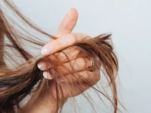 تیروئید و ریزش مو چه ارتباطی دارند